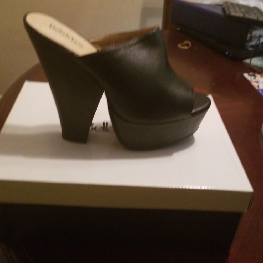 Black opentoe platforms